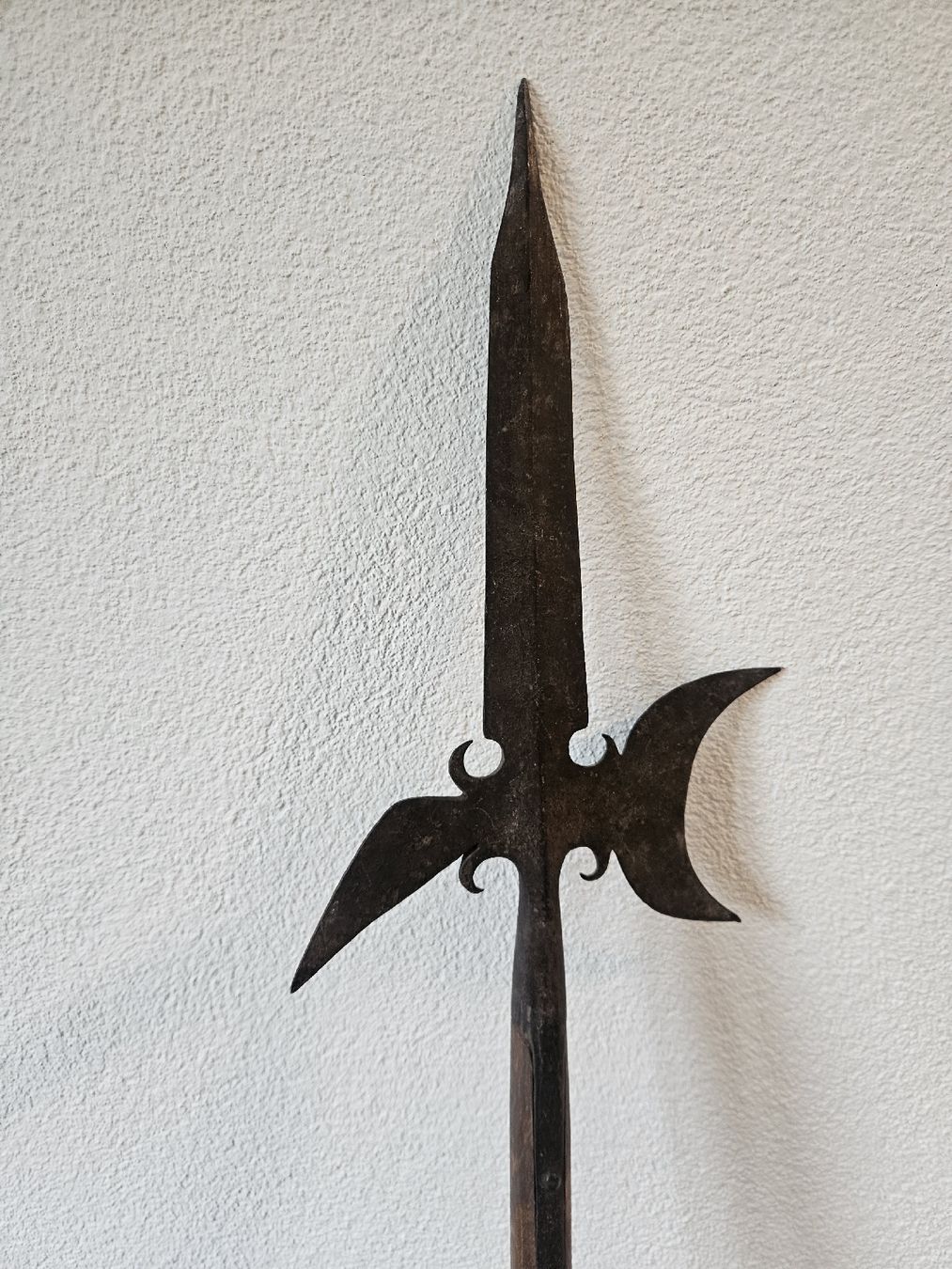 Armes blanches: hellebarde antik säbel – D'occasion à Schwellbrunn par Jaguarpanter