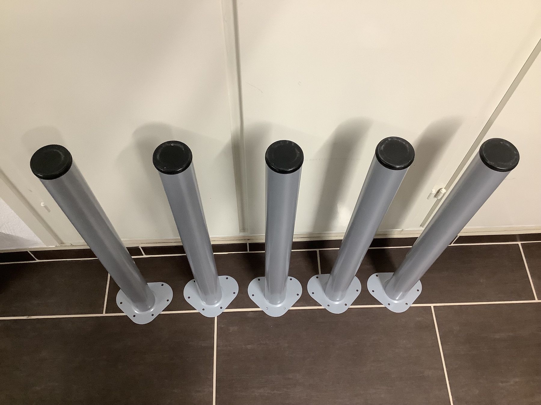 Sonstiges Mobiliar: Tischbeine 5 Stück ELEMENT SYSTEM Möbelfuss 70 cm – Gebraucht aus Brugg AG von Sweety_pie 3