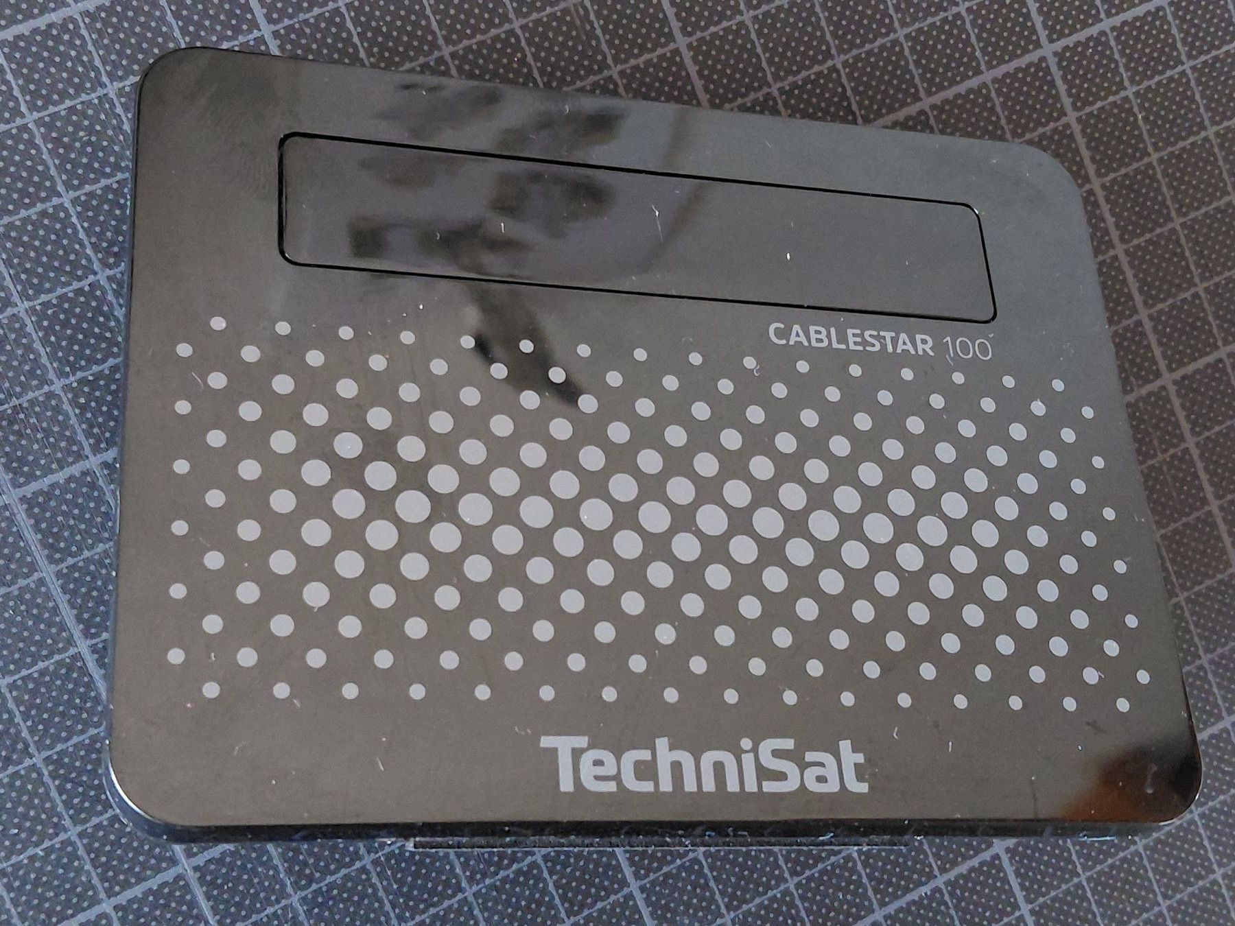 Unità & Adattatore: TechniSat Cablestar 100 – Usato da Obfelden venduto da ly59nx