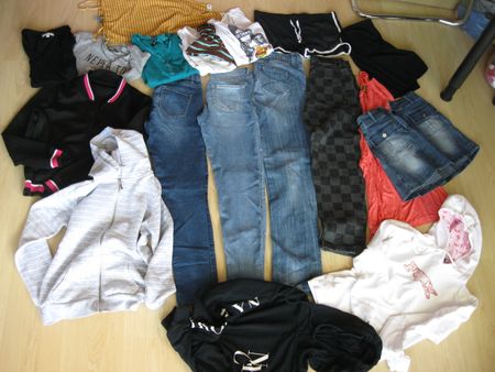 Grosses Kleiderpaket Gr. 36 (S)