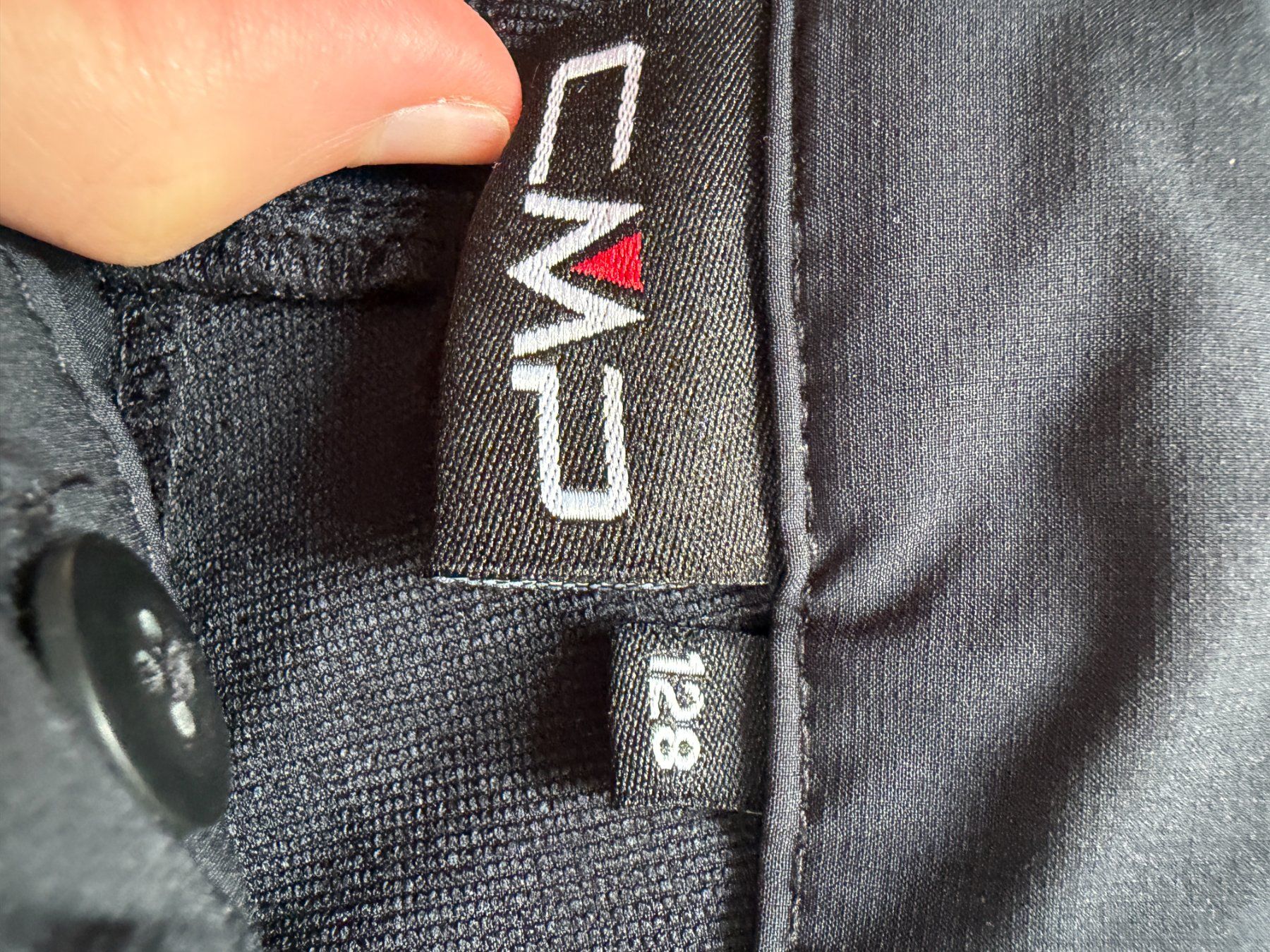 CMP Pantalons: CMP Trekking Hosen zip off Gr.128 – D'occasion à Spreitenbach par EdTasch 1