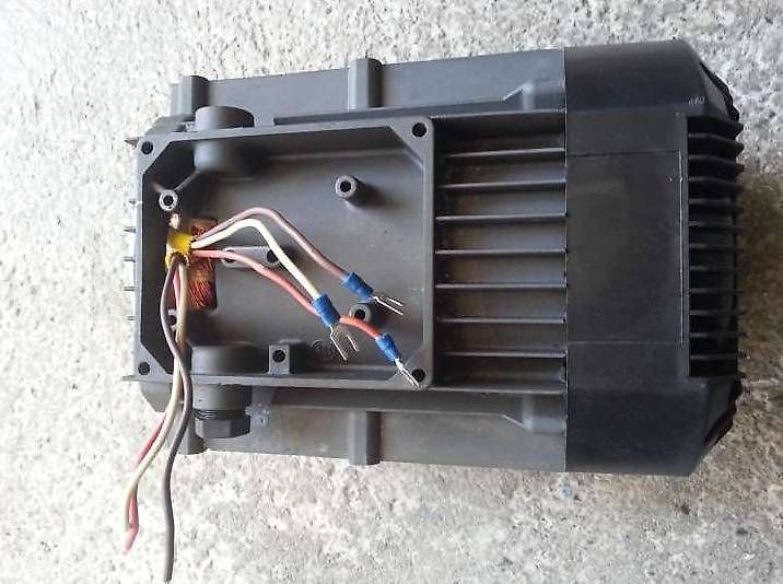 Motoren: moteur 400v neuf 4kw – Gebraucht aus Sion von Sam-stress