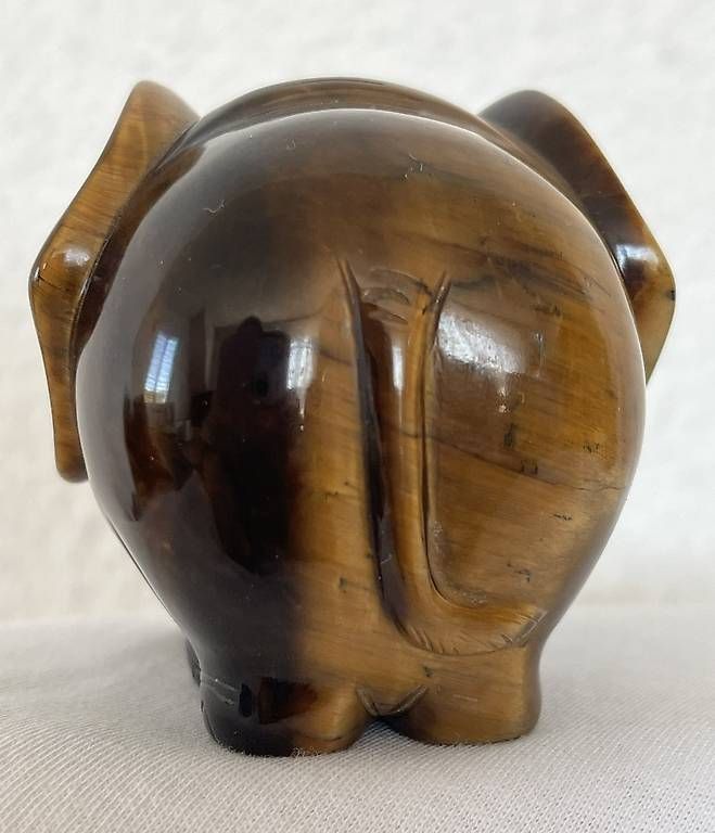 Statuette: Handgeschnitzter Elefant aus Tigerauge – Usato da Roggwil TG venduto da zauber2068 2