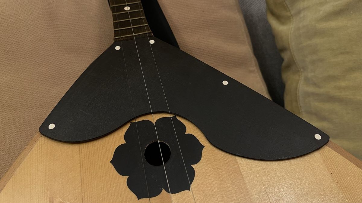 Musikinstrumente: Balalaika Secunda – Gebraucht aus Genève von kor_78mm 2