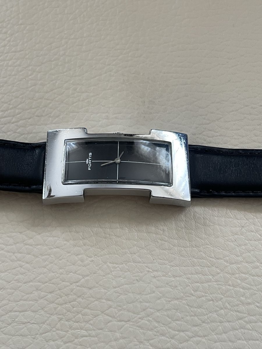 Fortis Orologi: Montre Fortis rectangulaire mécanique – Usato da Posieux venduto da Angeles82 1