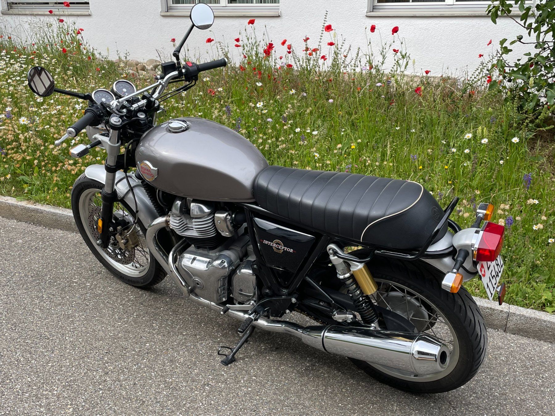 Royal Enfield Strada: Royal Enfield Interceptor 650 – Usato da Sünikon venduto da cgdr 1