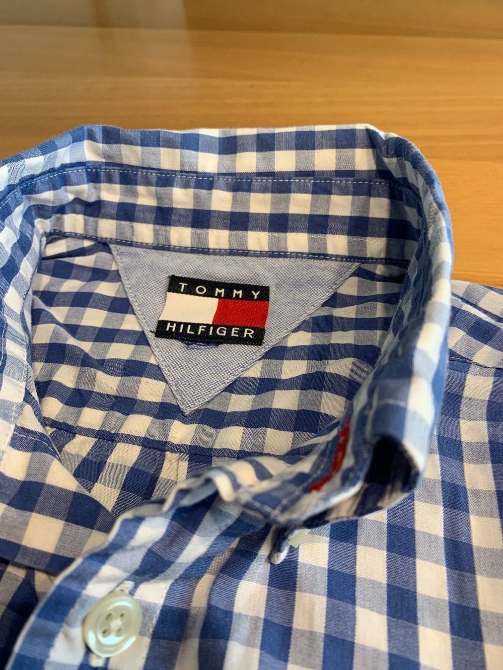 Tommy Hilfiger Hemden, T-Shirts & Polos: Tommy Hilfiger Hemd gr 146 – Gebraucht aus Mettmenstetten von _4_YOU_ 4