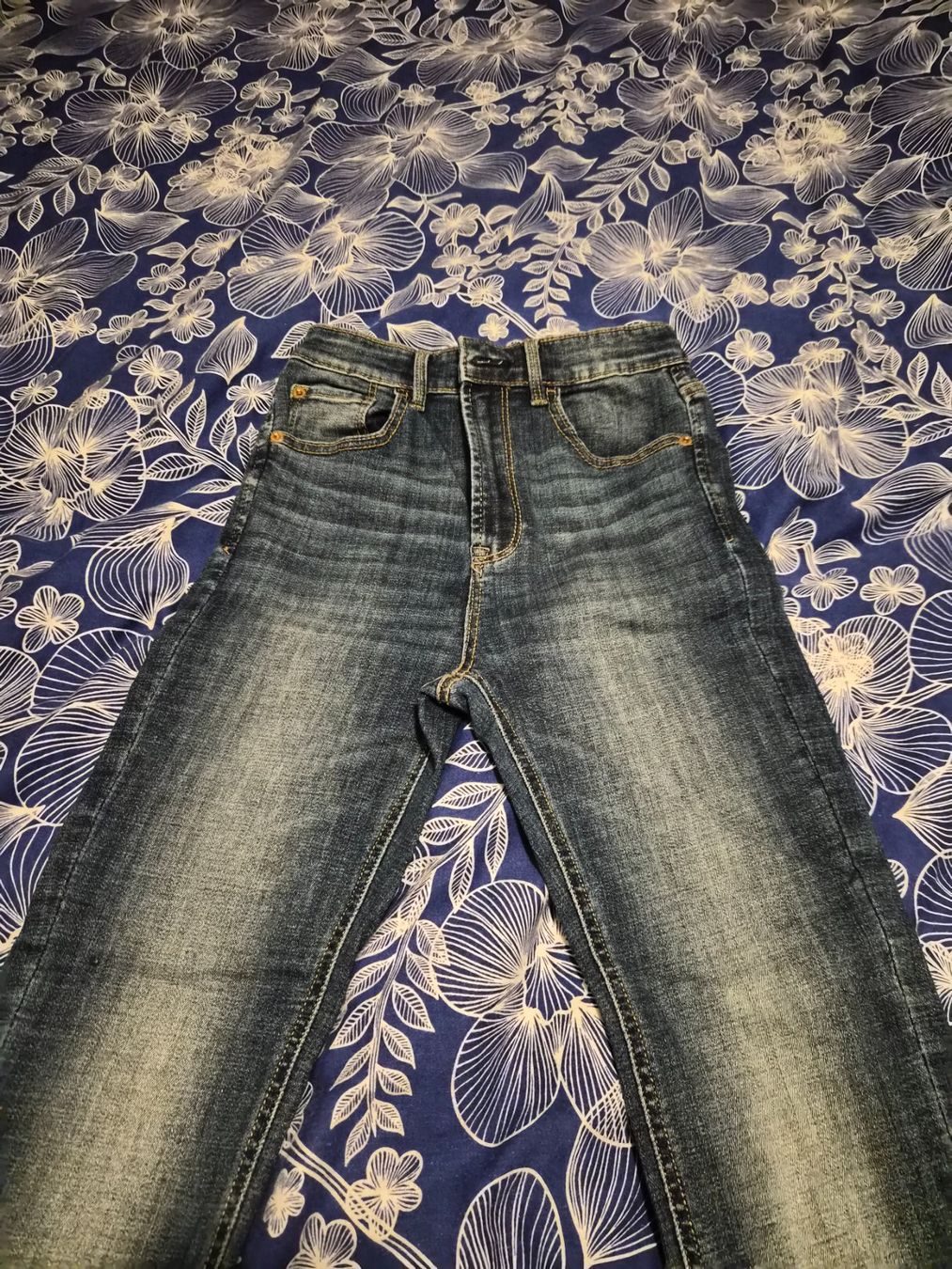 Stradivarius Jeans: Jeanshose stradivarius gr 34   nr16 – Nuovo (secondo la descrizione) da Dietikon venduto da Eleda 1