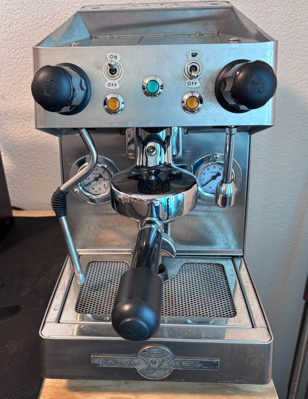 Macchine per caffè & Macchine per espresso: High-End Dual Boiler Espresso Machine w/ ECM E61 Group Head – Usato da Luzern venduto da boo_z52z