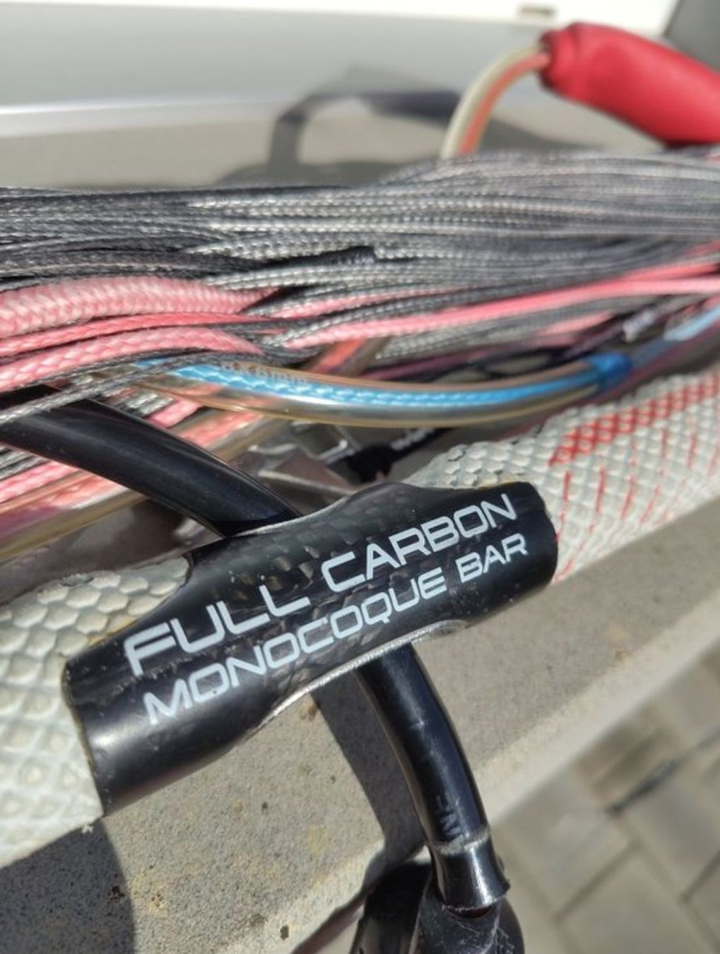 Aquilone: Carbon Bar CrazyFly Kitesurf – Usato da Crans-Montana venduto da fry_v78w 2