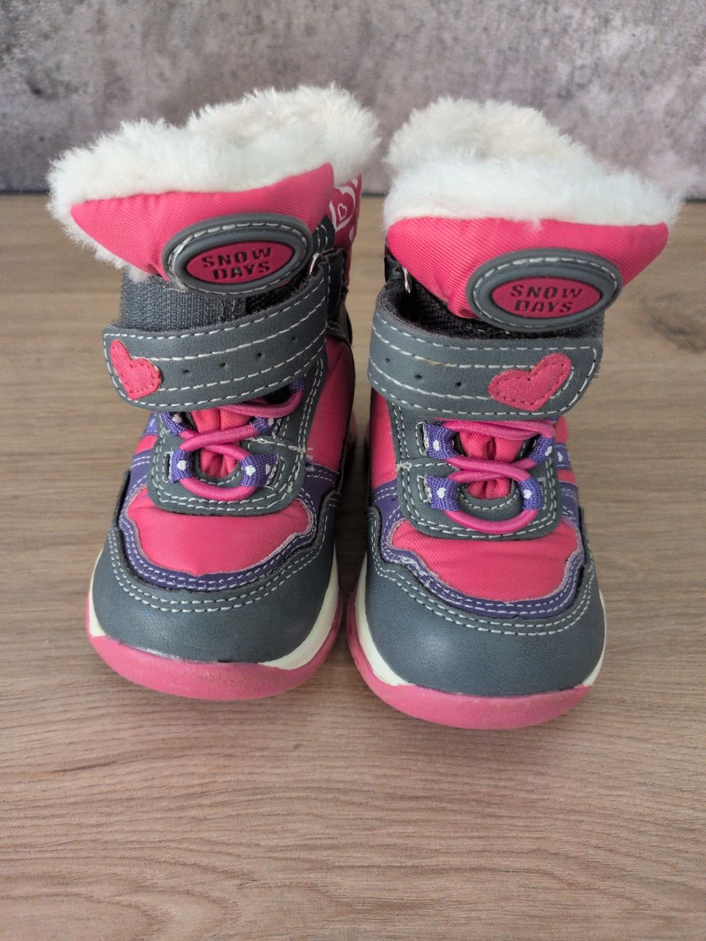 Scarpe per ragazze: Pinke Winterstiefel Grösse 20 – Nuovo (secondo la descrizione) da Mädris-Vermol venduto da Lady365