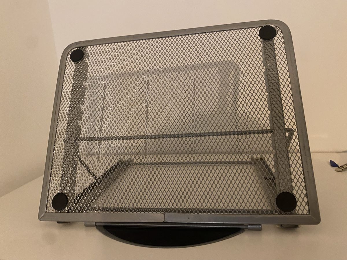 Racks & Cavalletti: Laptop stand – Usato da Thalwil venduto da zhe_69pd 1
