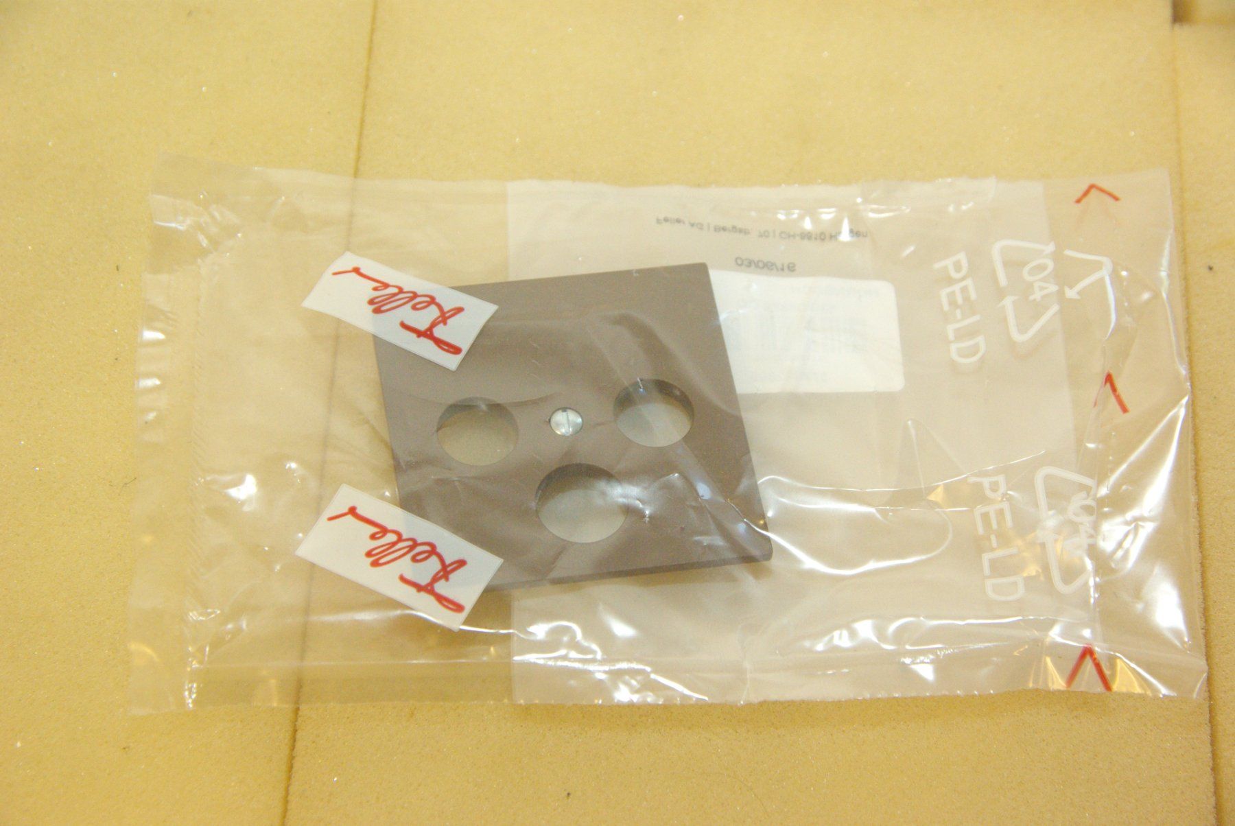 Feller Stecker: Feller Edizio Frontabdeckung, braun – Neu und originalverpackt aus Herisau von Cevianer1844