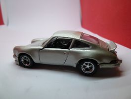 Porsche 911 Carrera RS - recht schweres Modell von Solido -