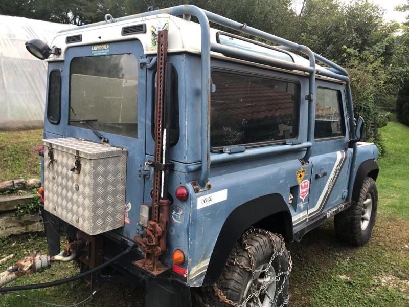 Land Rover Automobili: Vendo land rover 90 TD – Usato da Ligornetto venduto da dav_q9mw 1