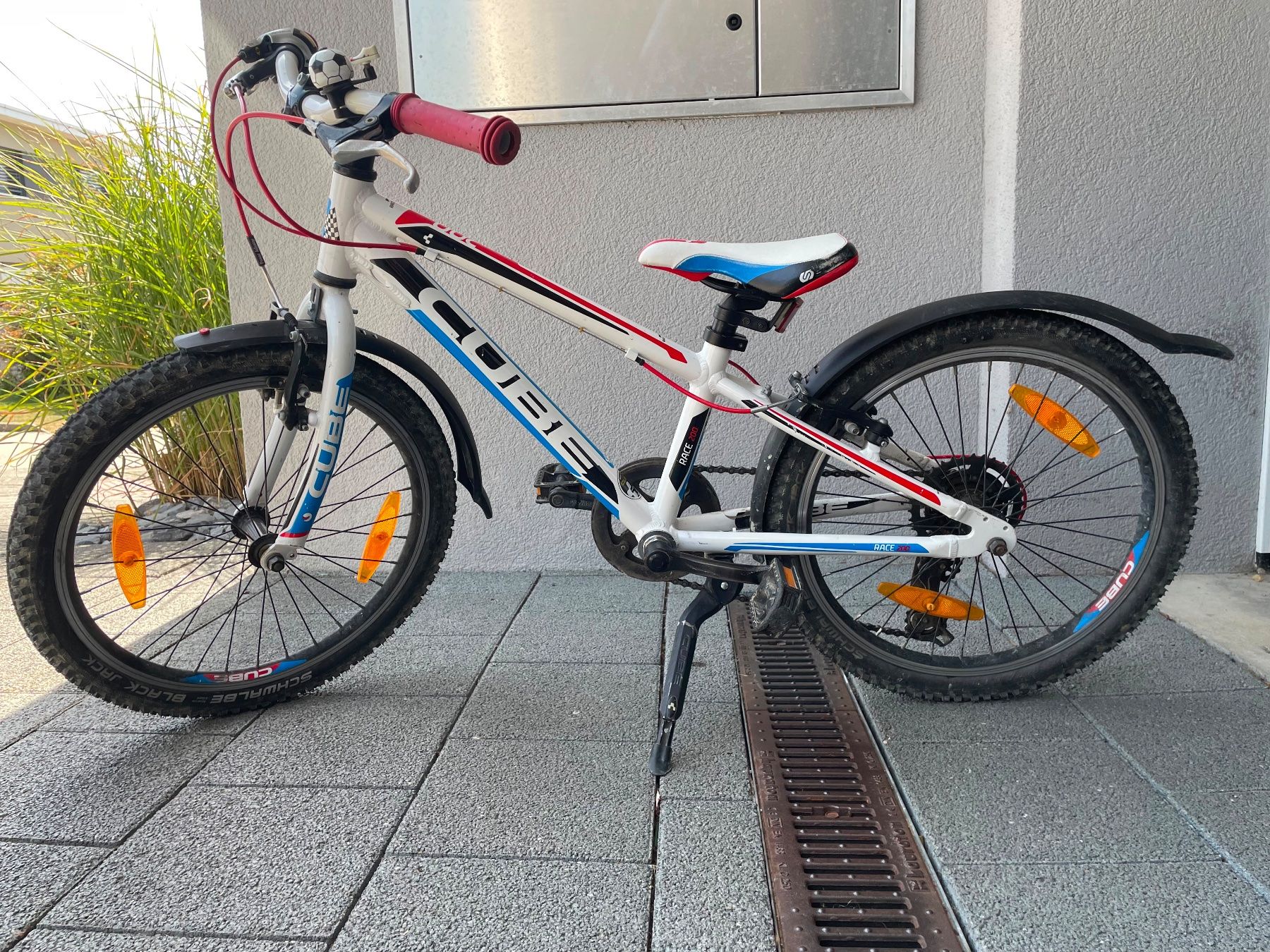 city damen e bike Velo de Ville SEB PRO RT grün | 800WH | E-Bike | 2025 aro Ananas leicht gezuckert, fahrradgaragen aus metall Gewicht:1000 Gramm