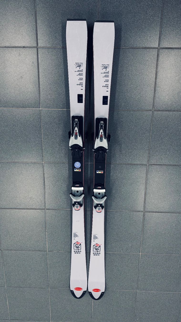 Skis: VAN DEER Slalom Ski – Gebraucht aus Chur von Marodian 4