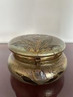 Antike Dose, Schmuckdose, Pillendose, Blumendesign, Gold