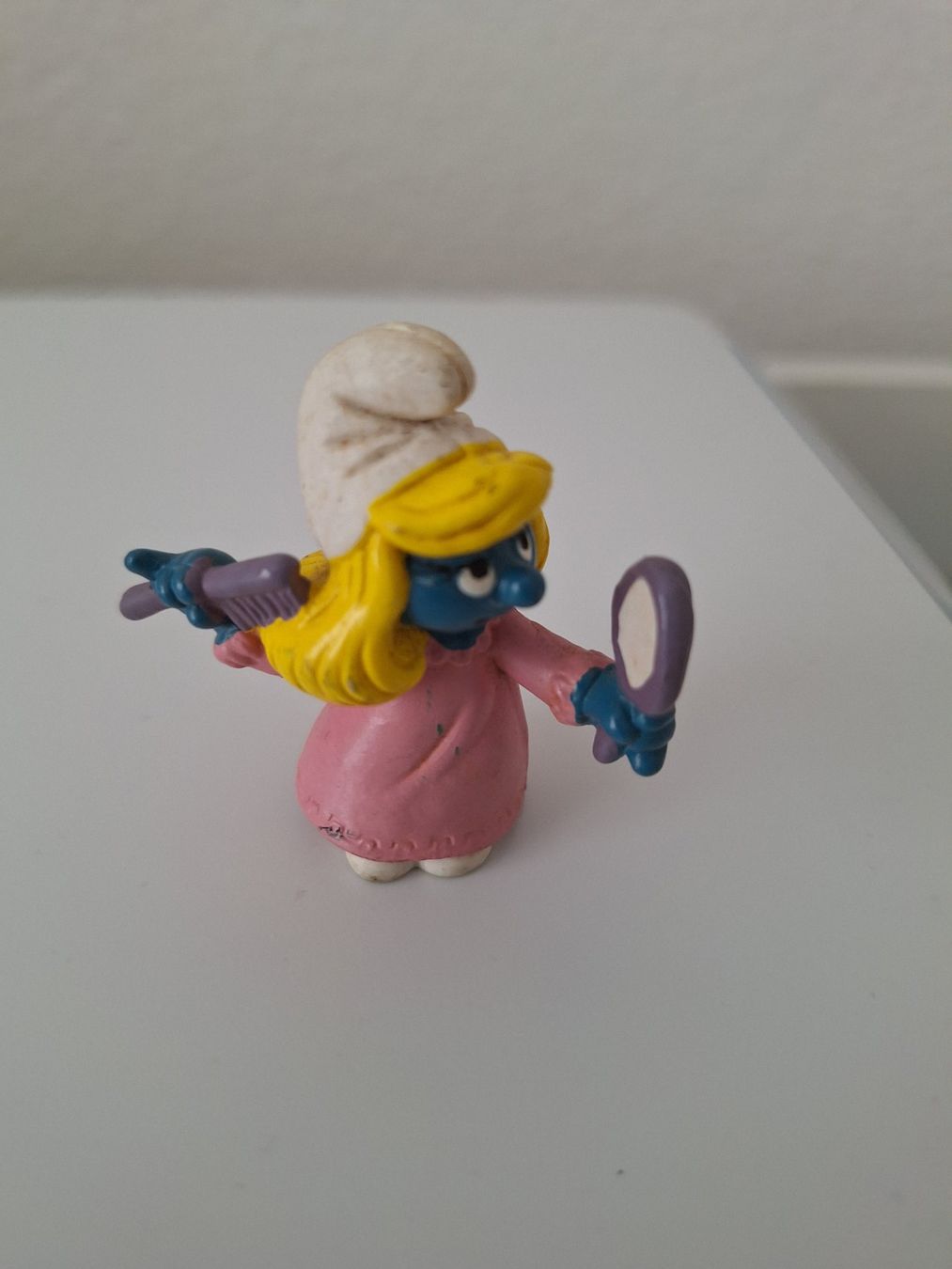 Schleich Statuette: Schlumpfine mit Kamm – Usato da Rothrist venduto da Stranglehold
