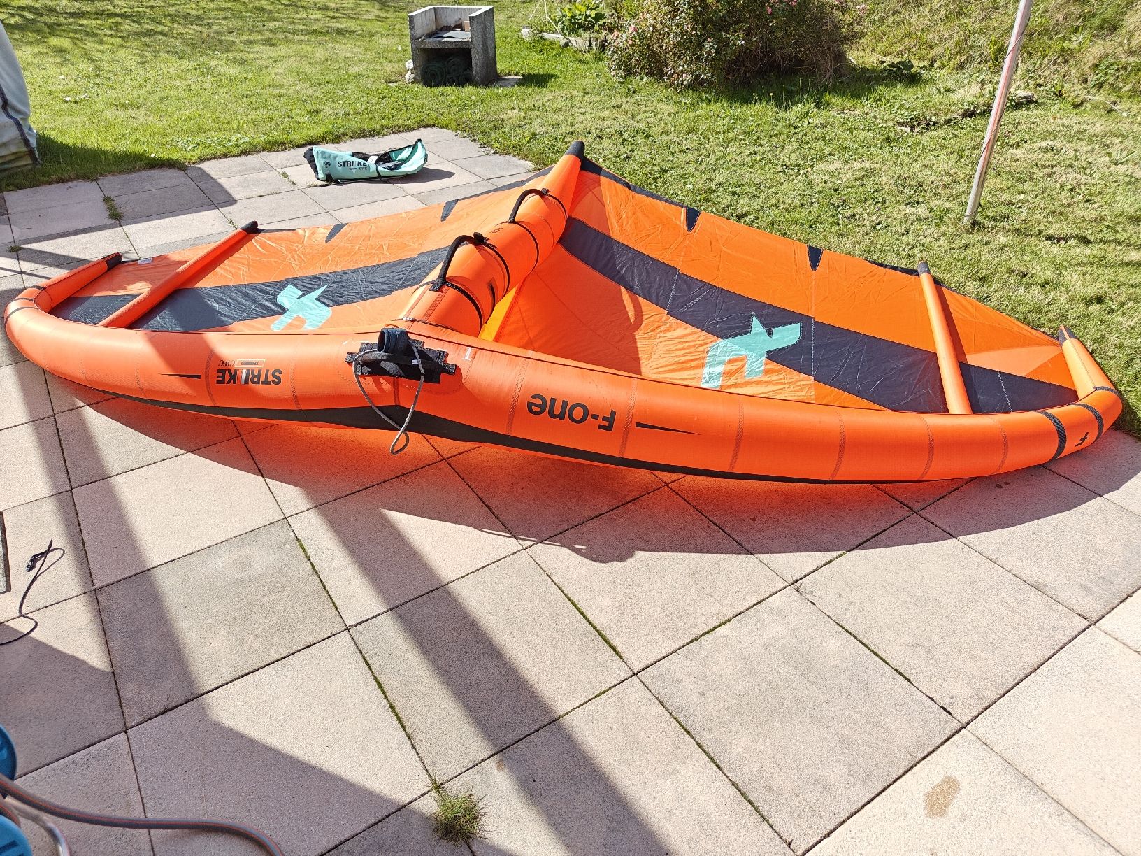 Kite: F-One CWC lightwind 8m2  – D'occasion à Cugy VD par chubuntof