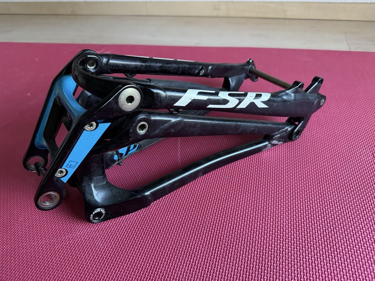 Specialized Pezzi di ricambio: Specialized Demo 8 FSR Hinterbau ca. 2014, Grösse M! – Usato da Grenchen venduto da sara1194 4