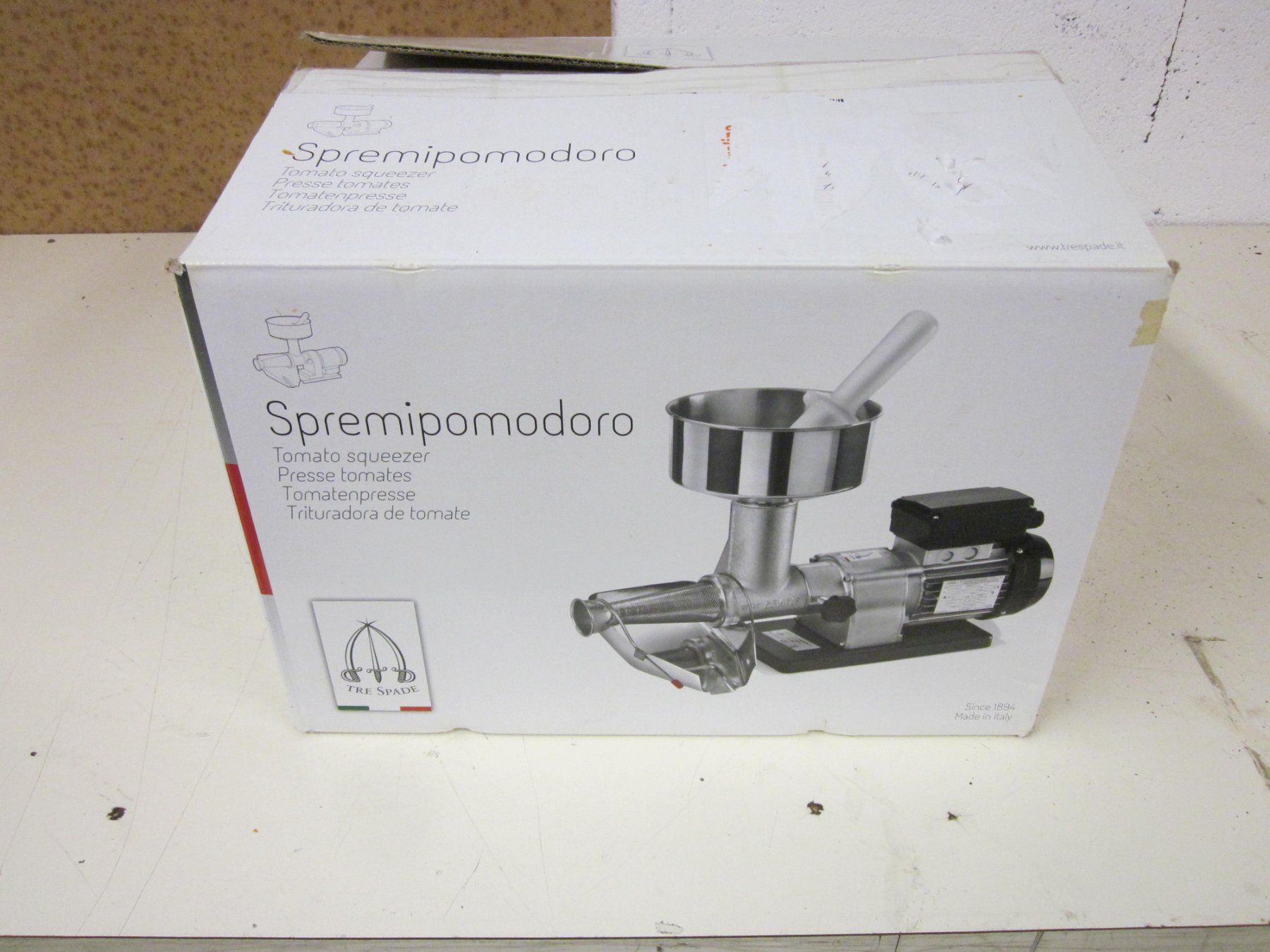 Appareils de cuisine: Tomatepresse Presse Tomates SPREMIPOMODORO Electrique – D'occasion à Grand-lancy par kohler333