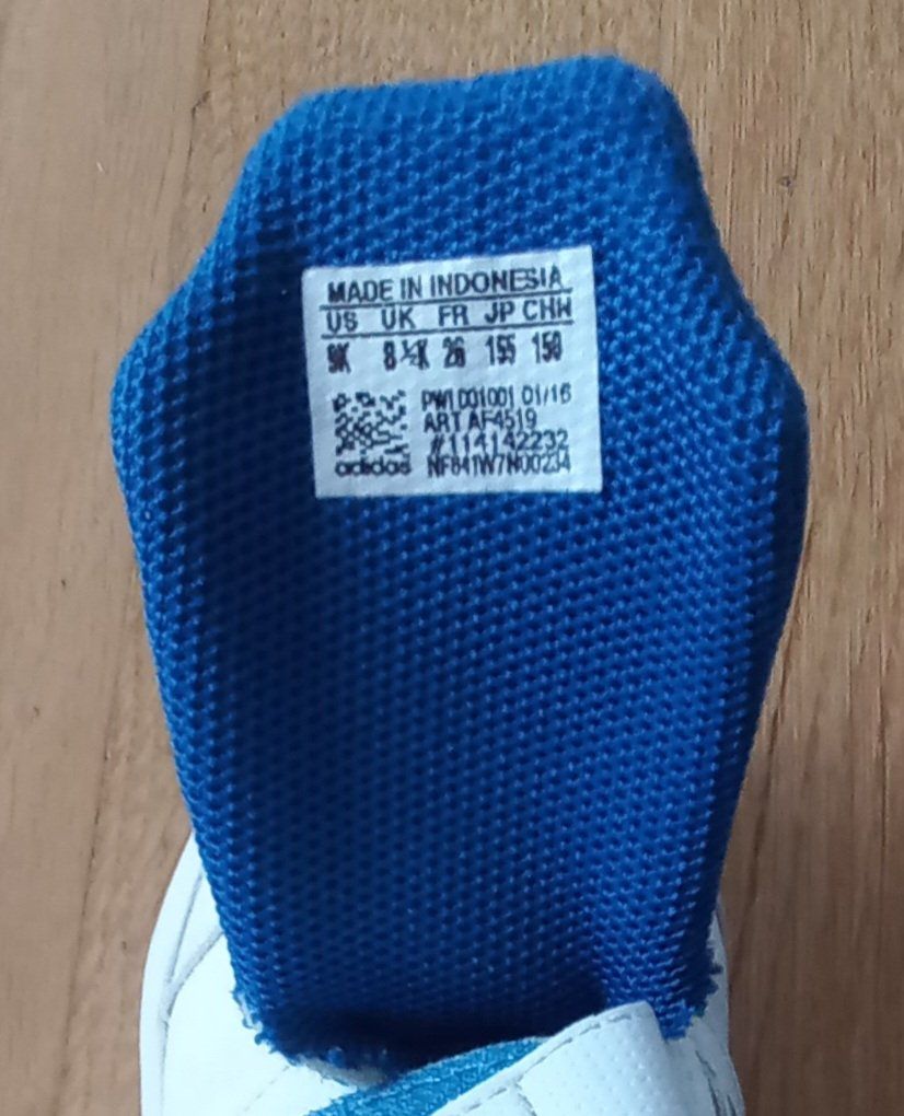 Schuhe für Jungen: Adidas Kinderschuh Grösse 26 – Gebraucht aus Thayngen von andielsener 2