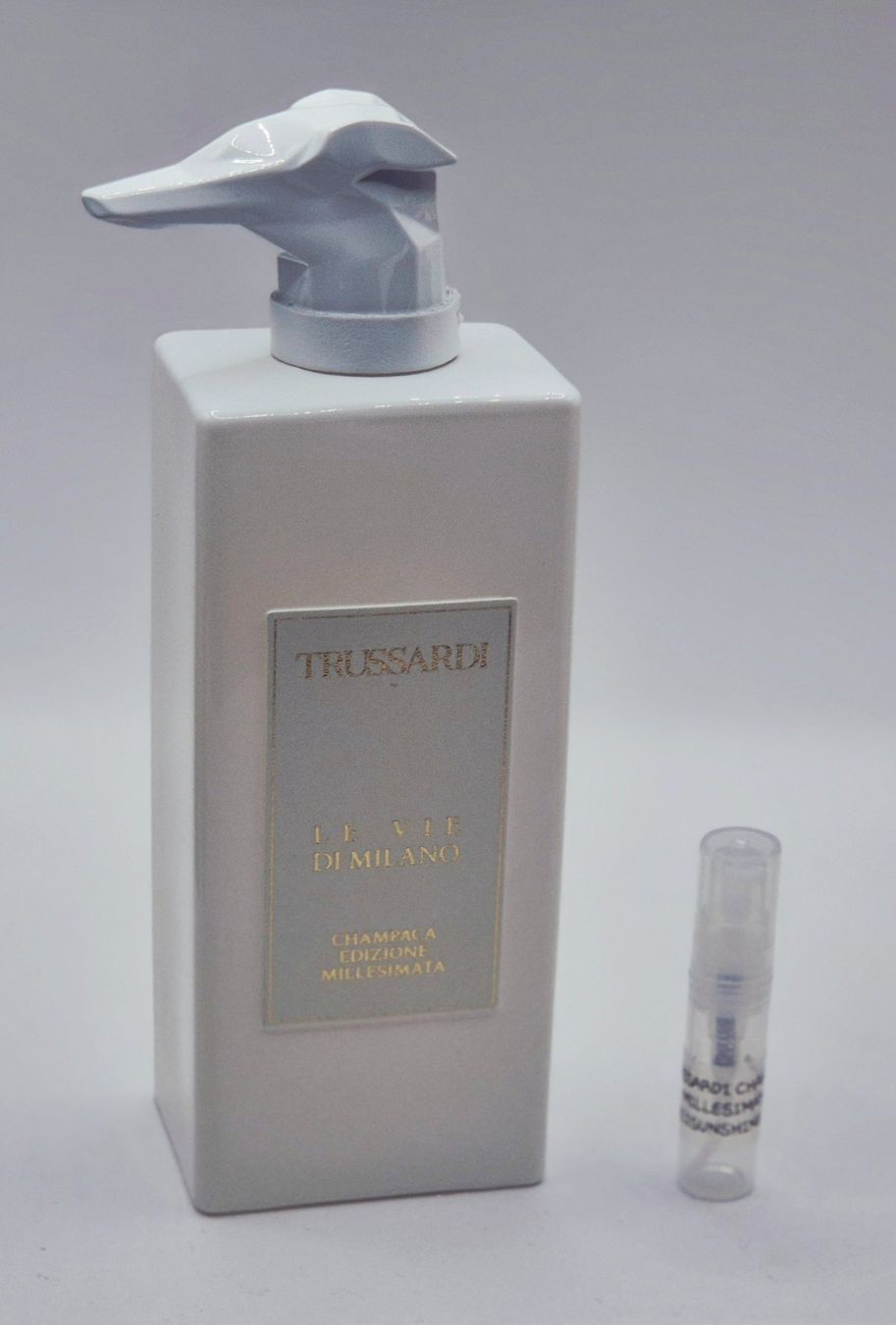Trussardi Profumi & Eau de Toilette: 2 ml TRUSSARDI MILANO CHAMPACA MILLESIMATA ABFÜLLUNG – Nuovo (secondo la descrizione) da St. Gallen venduto da CaliSunshine