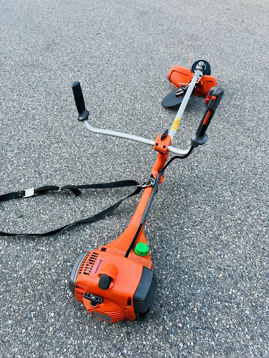 Husqvarna Tutti gli attrezzi: Rasentrimmer Husqvarna 345 R – Usato da Urdorf venduto da Faz_19 2
