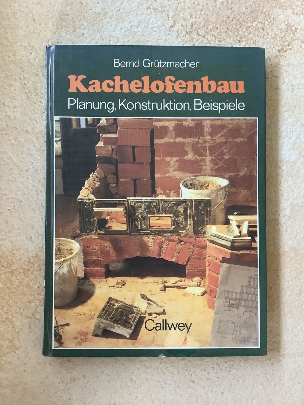 Libri: Kachelofenbau - Cheminee - Lehrbuch – Usato da Hausen AG venduto da lisa963
