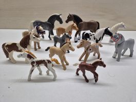 Pferde, Fohlen, Ponis, Konvult Herde 13 Stück, sauber, ganz