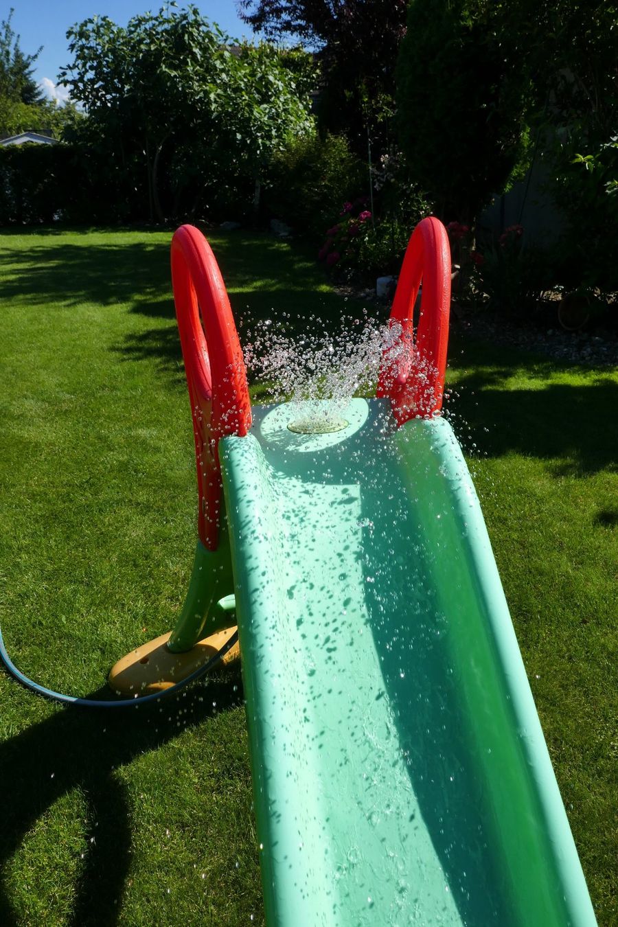 Smoby Rutschbahn: Smoby Rutsche mit Wasseranschluss – Gebraucht aus Oberhasli von  2