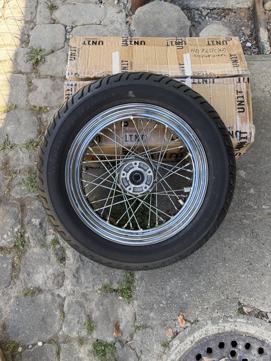 Harley-Davidson Cerchioni: Harley Davidson FLSTC Heritage Softail Vorderes Speichenrad – Usato da Dagmersellen venduto da seat89 1