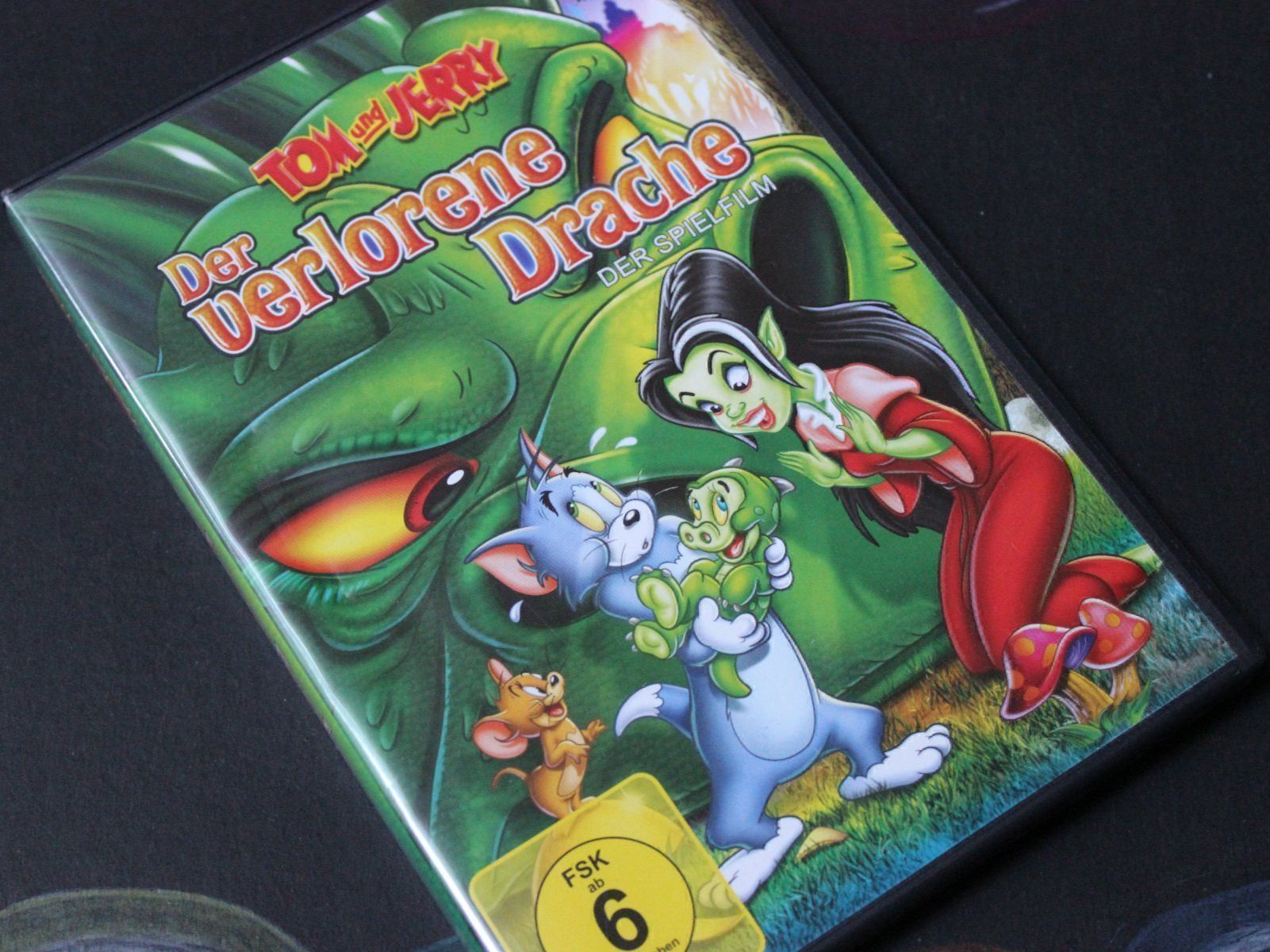 Tutti i DVDs: TOM UND JERRY - DER VERLORENE DRACHE - SPIELFILM DVD – Usato da Tübach venduto da JamesStone