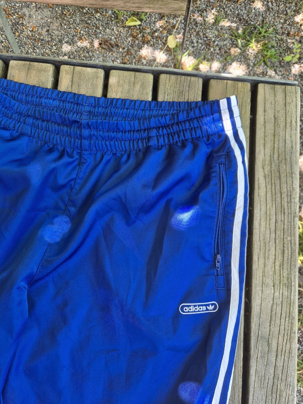 Adidas Pantaloni: Adidas Hose glänzig XL – Usato da Winterthur venduto da nel_6svj 1