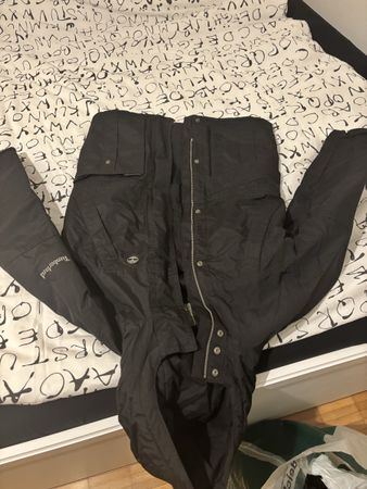 Timberland Jacke schwarz mit Kapuze guter Zustand
