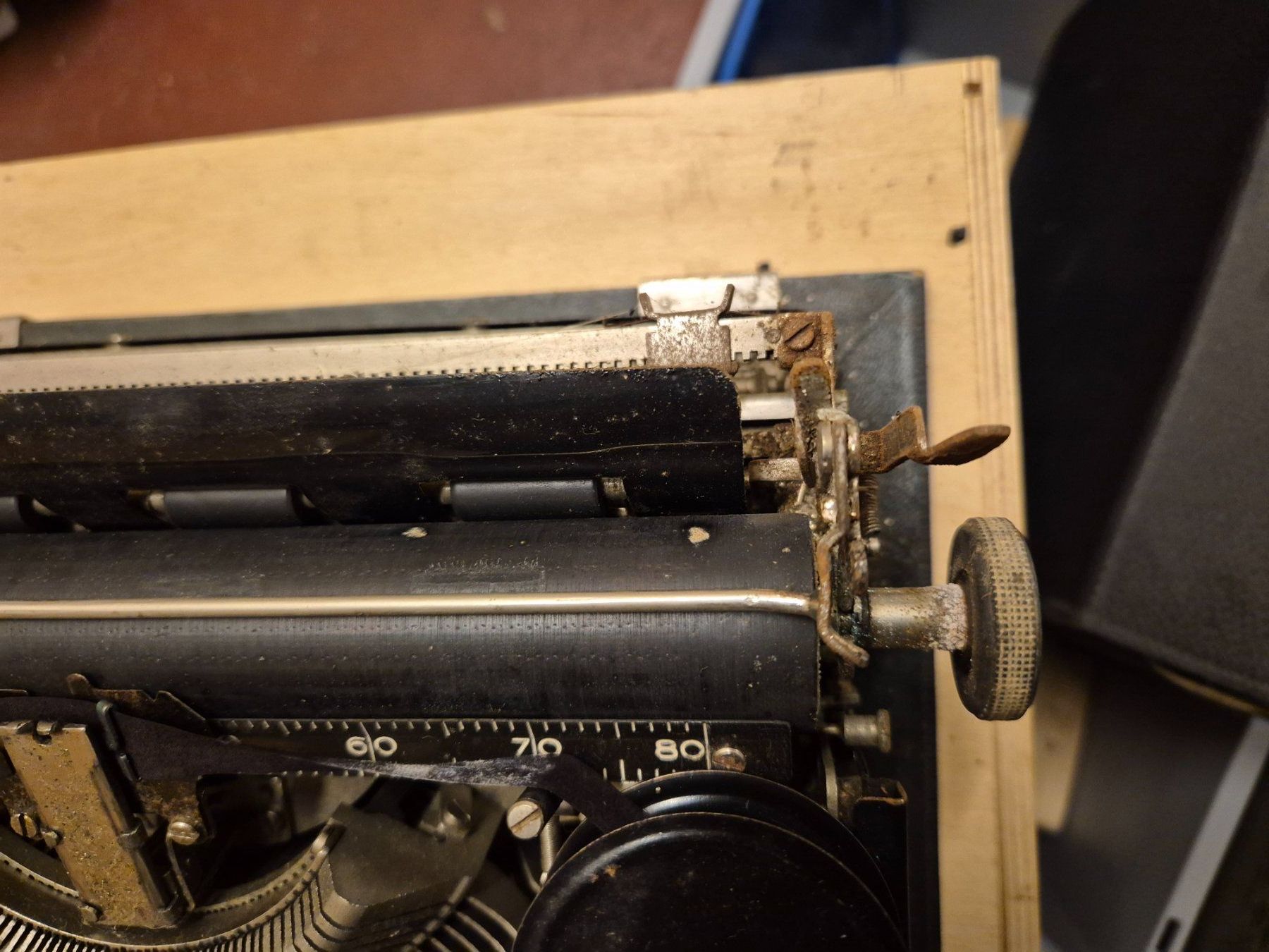 Macchine da scrivere: ANTIKE SCHREIBMASCHINE – Difettoso da Thalwil venduto da Poppa-Joe 3