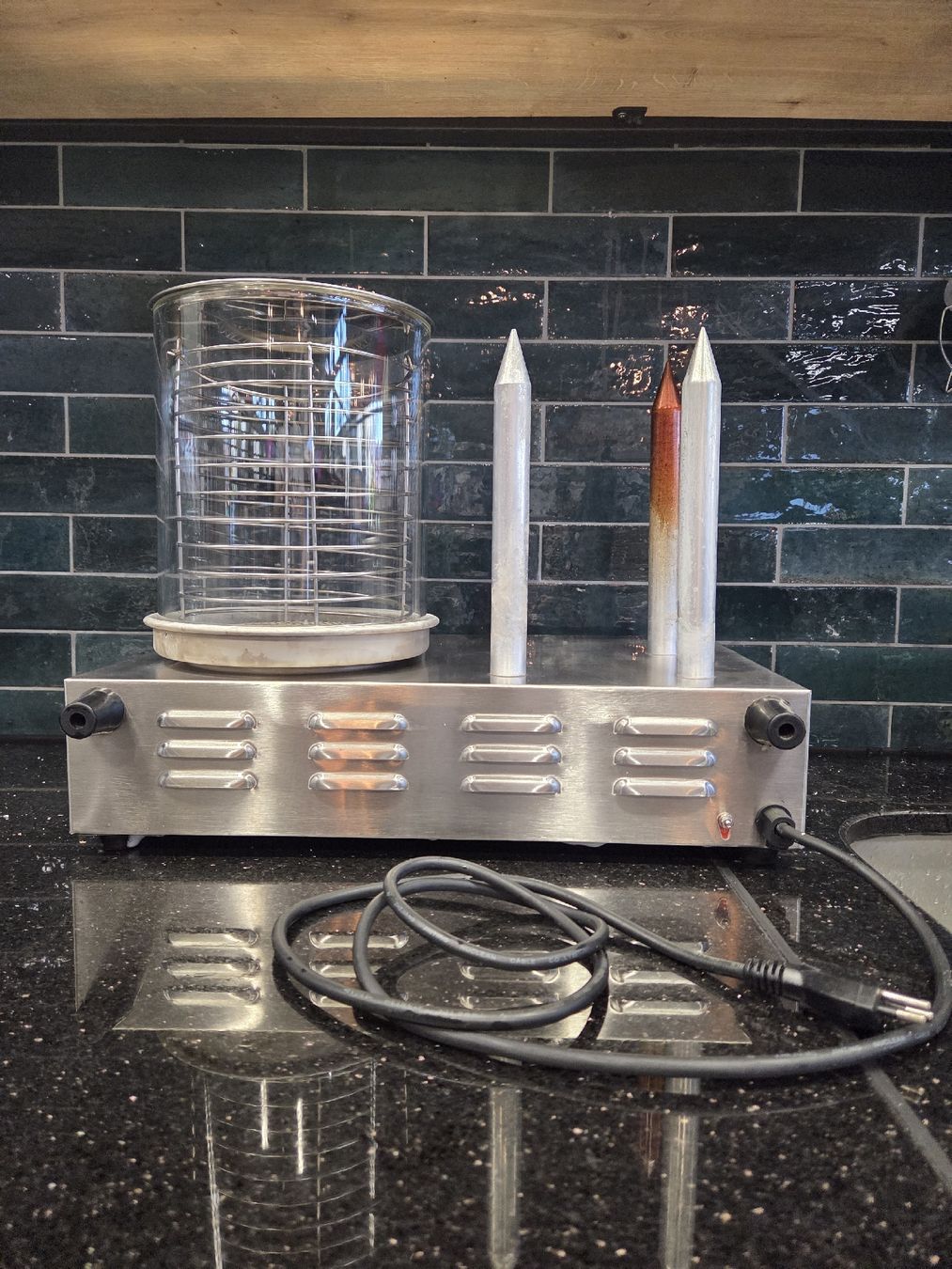 Elettrodomestici da cucina: Professionelle Hot Dog Maschine – Usato da Emmen venduto da GrabandGo 6