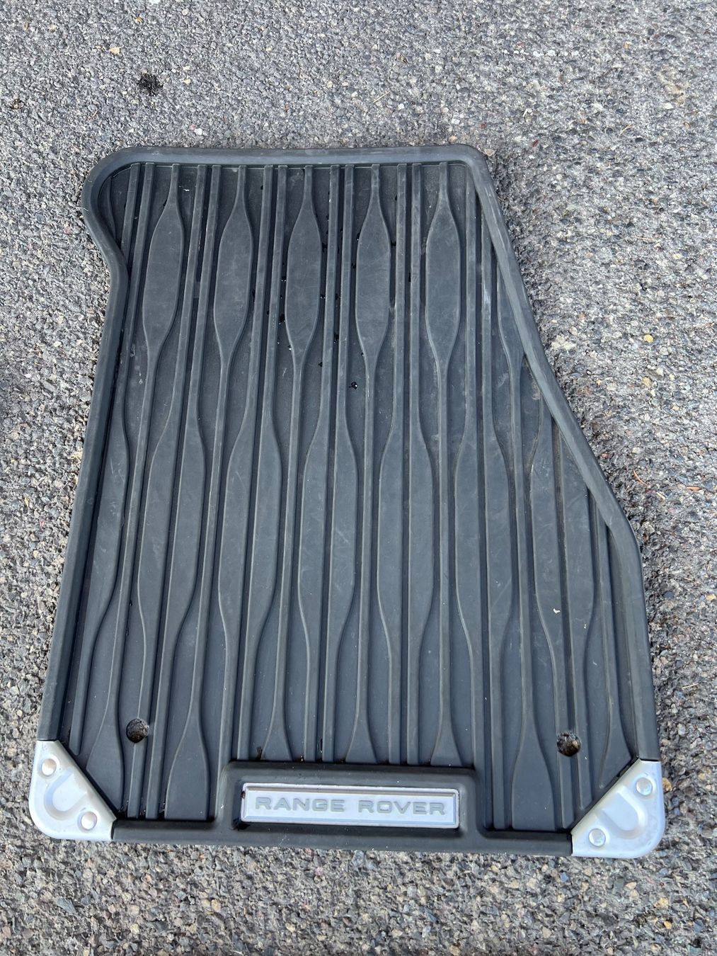 Land Rover Tappeti & Tappetini: 4 Fussmatten aus Gummi, Range Rover Epoque 2. Generation – Nuovo (secondo la descrizione) da Kilchberg ZH venduto da jul_d2j2 1
