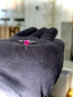 Ring in 750 Weißgold mit Rubin (0.40 ct)