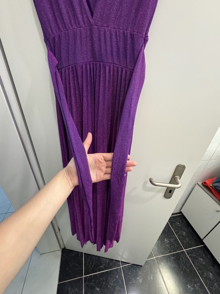 Kleider: Kleid – Neu (gemäss Beschreibung) aus Niederglatt ZH von Mary102 2
