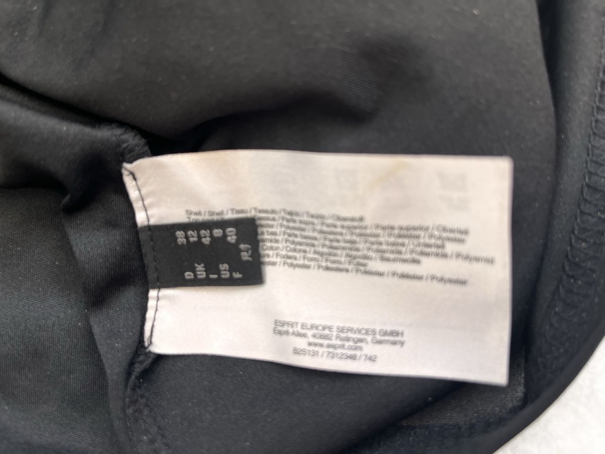 Esprit Vestiti: Robe noire en dentelle Esprit Collection taille 38 – Usato da Romont FR venduto da cat_j6ww 4