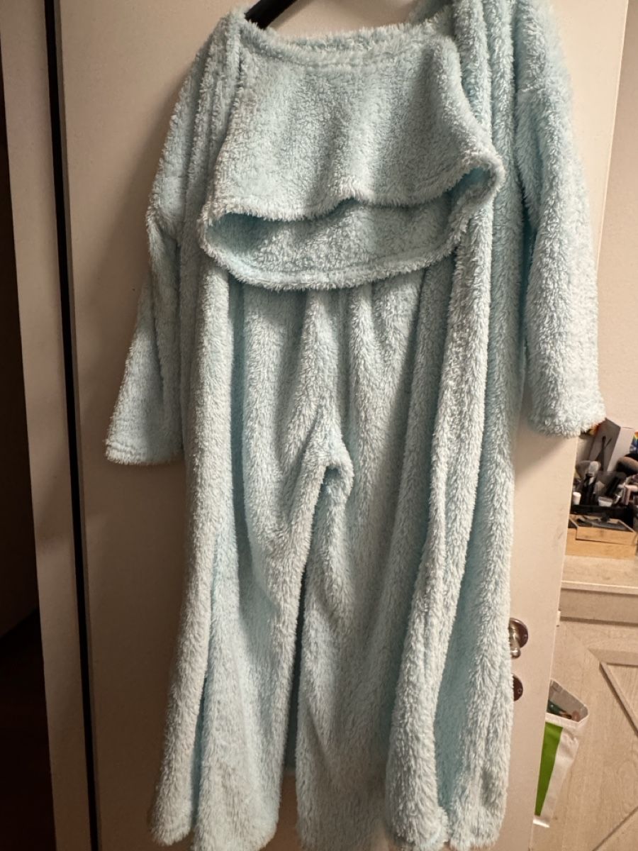 Negligees & Pigiami: Flauschiger Hausanzug in Hellblau, Gr.M - Set mit Bademantel – Nuovo e nell'imballaggio originale da Arlesheim venduto da Eli_77 1