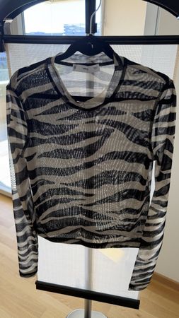 Mango zebra pattern top 