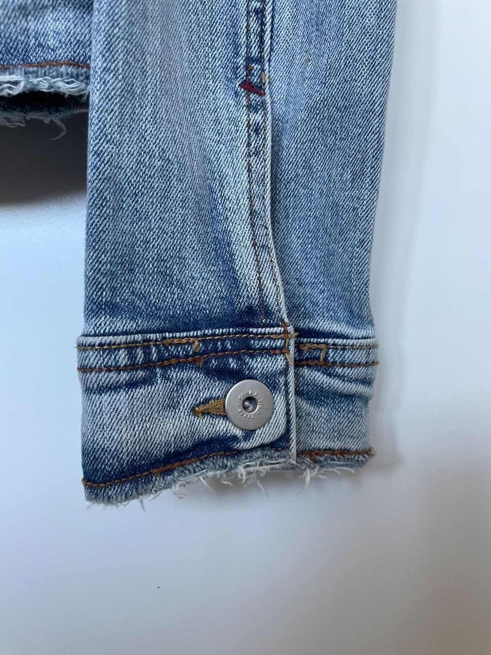 Zara Giacche: Zara Jeansjacke, Grösse M – Usato da Basel venduto da Robyn20 4