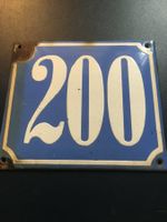 hausnummer 200 aus email