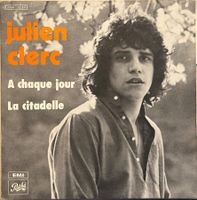 JULIEN CLERC - À CHAQUE JOUR