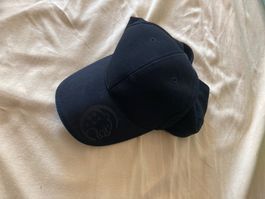 Kappe schwarz mit Logo guter Zustand