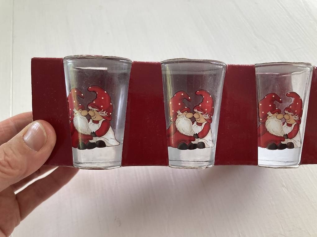 Gläser: Schnaps Gläser 6 Stk.  – Gebraucht aus Kesswil von Branca-01 3