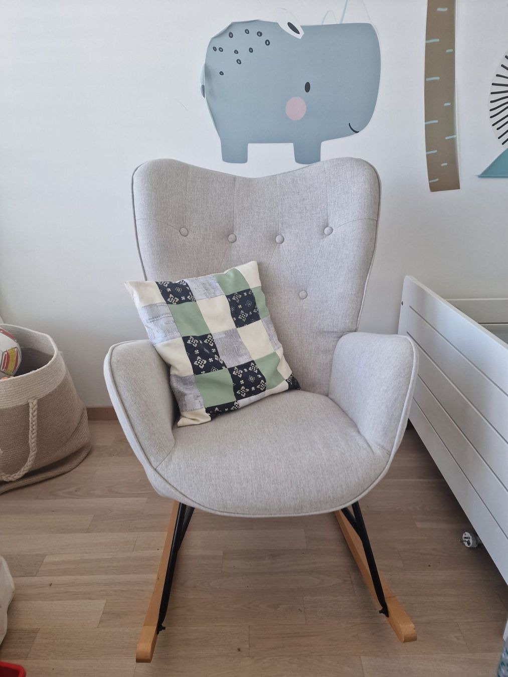 Conforama Poltrone: Fauteuil à bascule scandinave – Usato da Genève venduto da Virginie_M